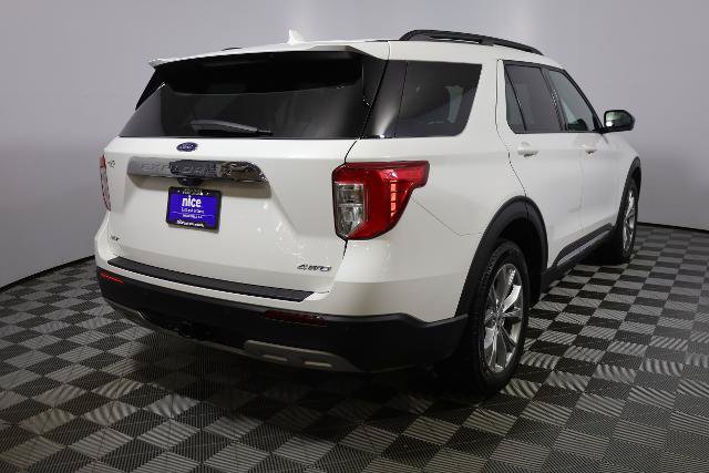 Certified 2024 Ford Explorer XLT w/ Equipment Group 202A AWD/4WD image 5