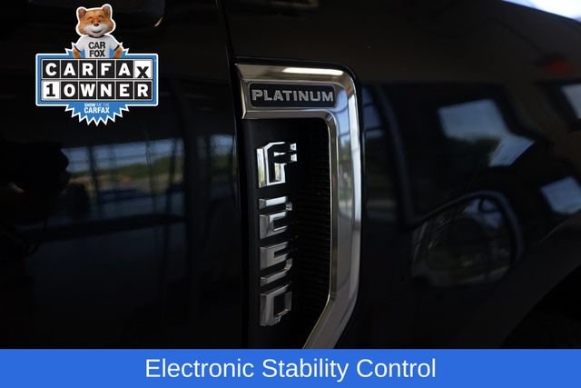 Certified 2022 Ford F250 Platinum w/ FX4 Off-Road Package AWD/4WD image 8