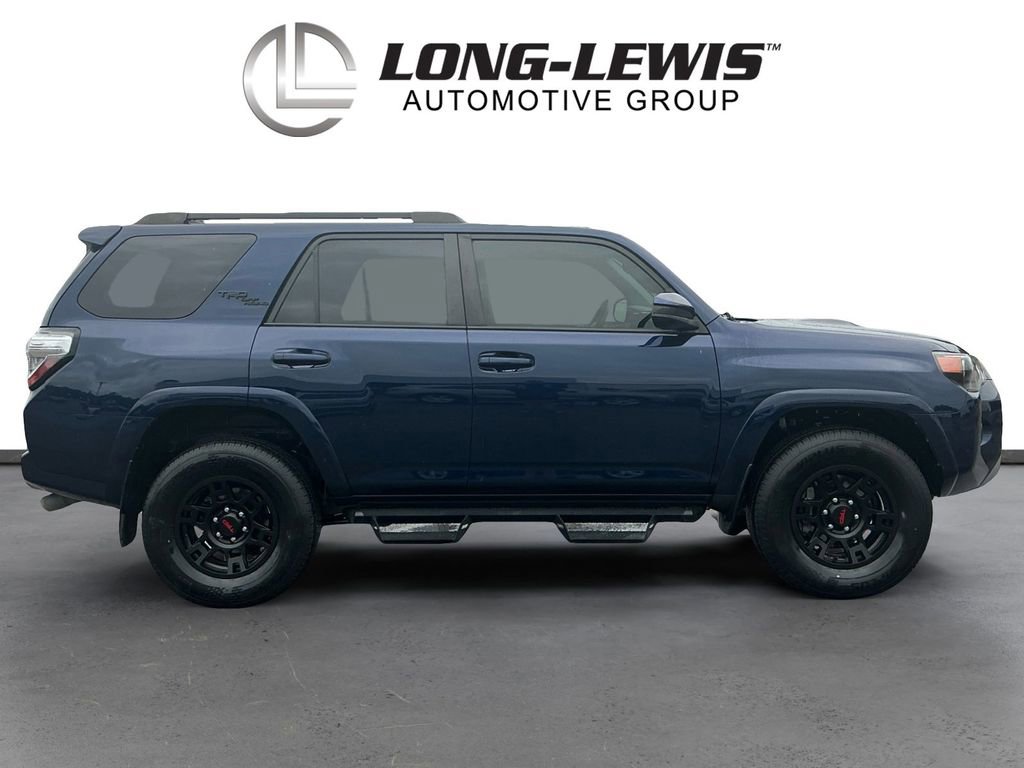Used 2022 Toyota 4Runner TRD Off-Road AWD/4WD image 8