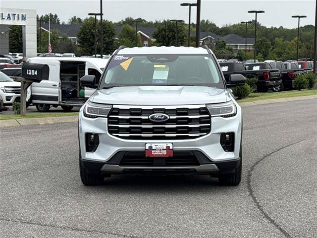 Certified 2026 Ford Explorer Active w/ Active Comfort Package RWD image 2