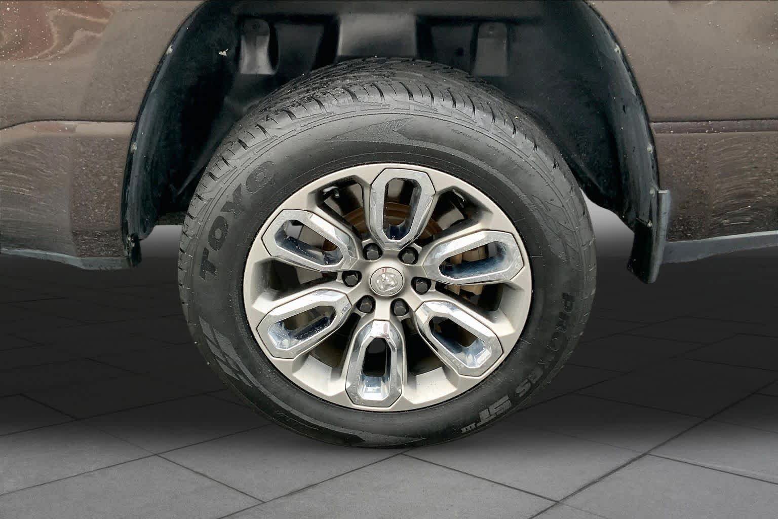 Used 2019 RAM 1500 Big Horn AWD/4WD image 10