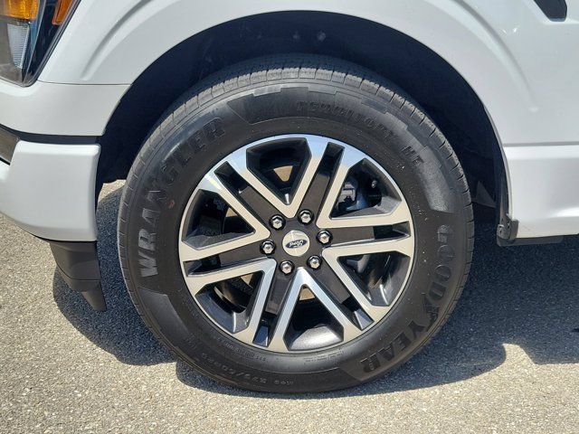 Certified 2023 Ford F150 XL w/ STX Appearance Package RWD image 7