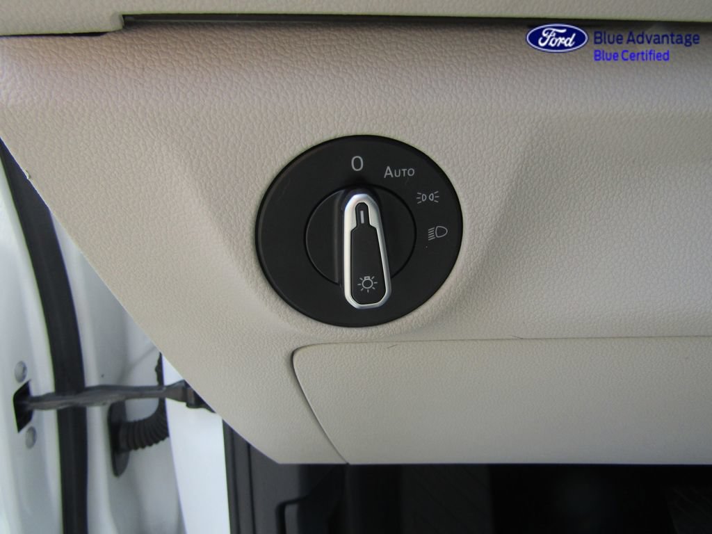 Used 2022 Volkswagen Jetta SE FWD image 28