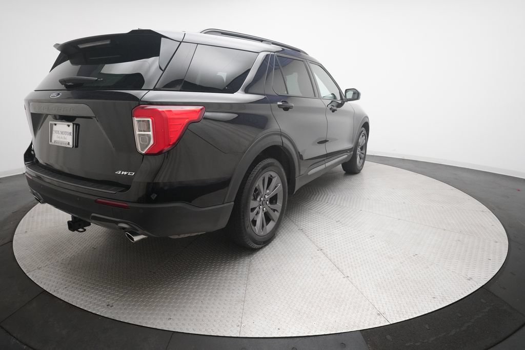 Certified 2022 Ford Explorer XLT w/ XLT Sport Appearance Package AWD/4WD image 13