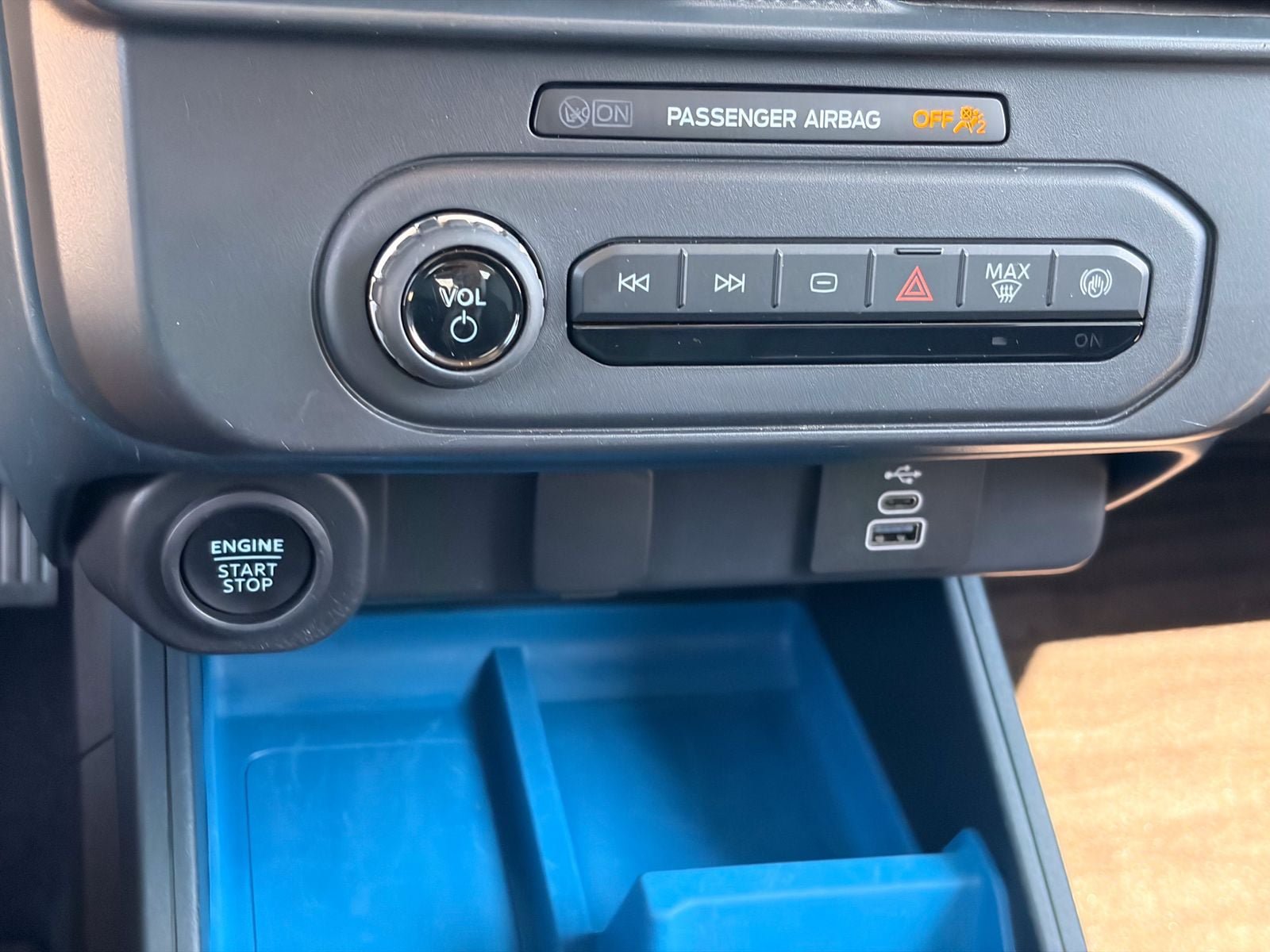Certified 2025 Ford Maverick XLT FWD image 25