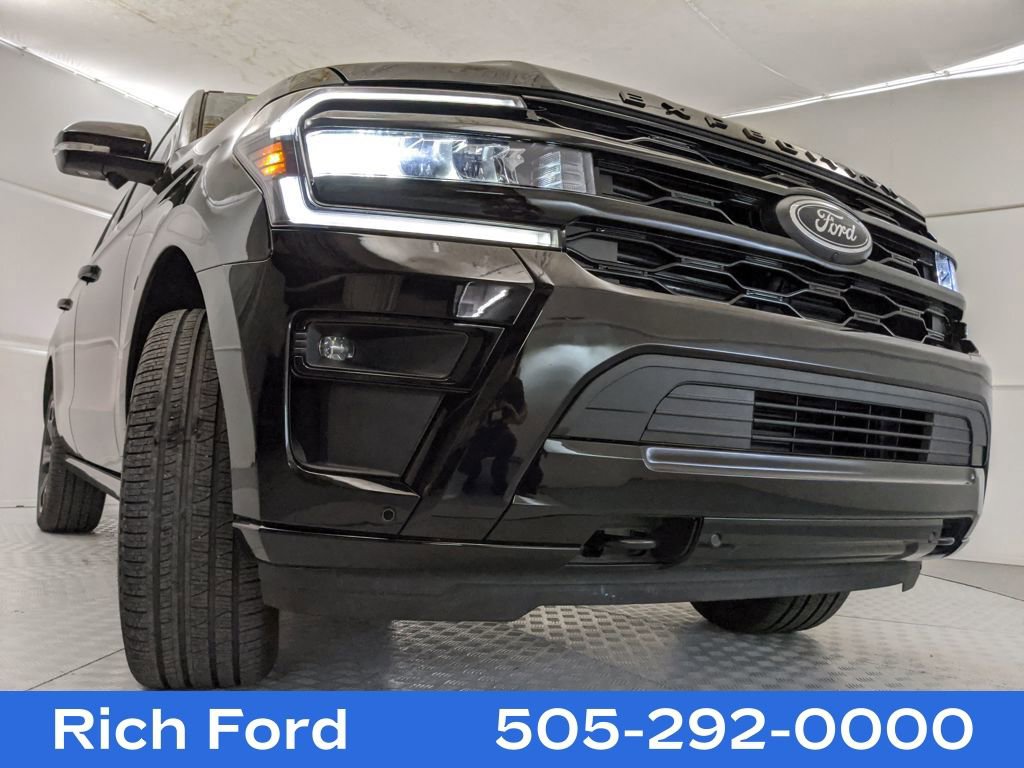Certified 2024 Ford Expedition Limited image 32