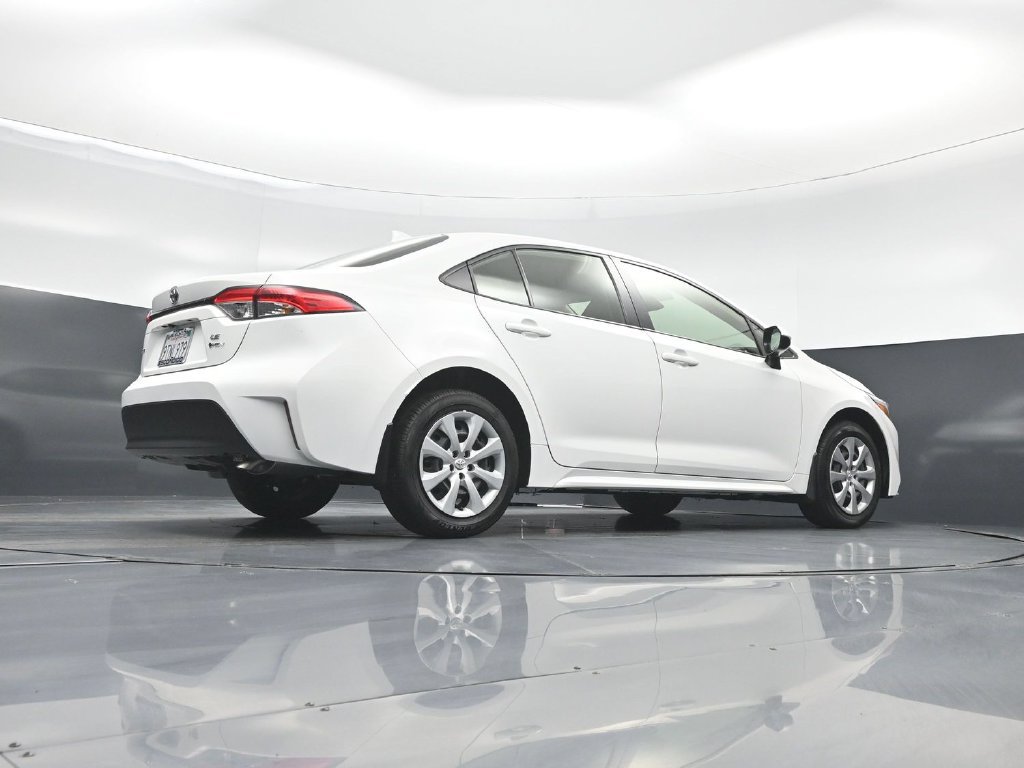 Used 2025 Toyota Corolla LE w/ Carpet Mat Package (TMS) FWD image 47