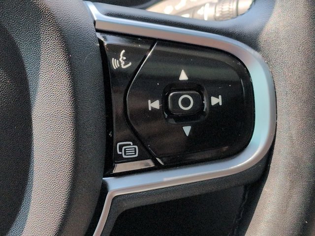 Used 2023 Volvo XC90 B5 Plus w/ Protection Package Premier AWD/4WD image 33