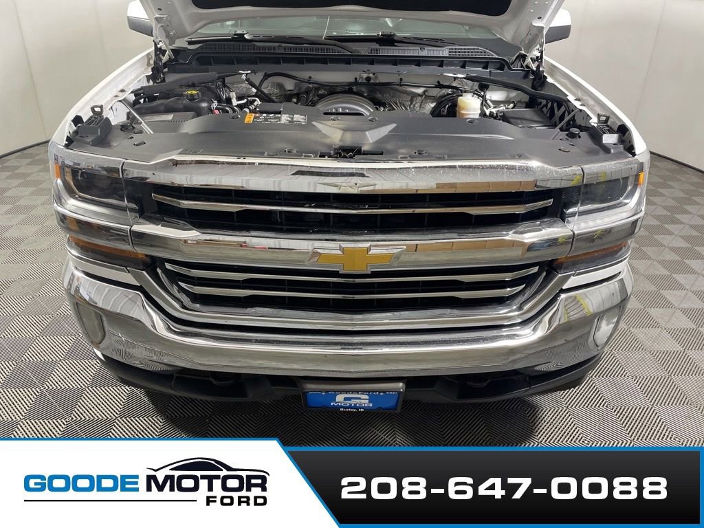 Used 2017 Chevrolet Silverado 1500 LT w/ True North Edition AWD/4WD image 26