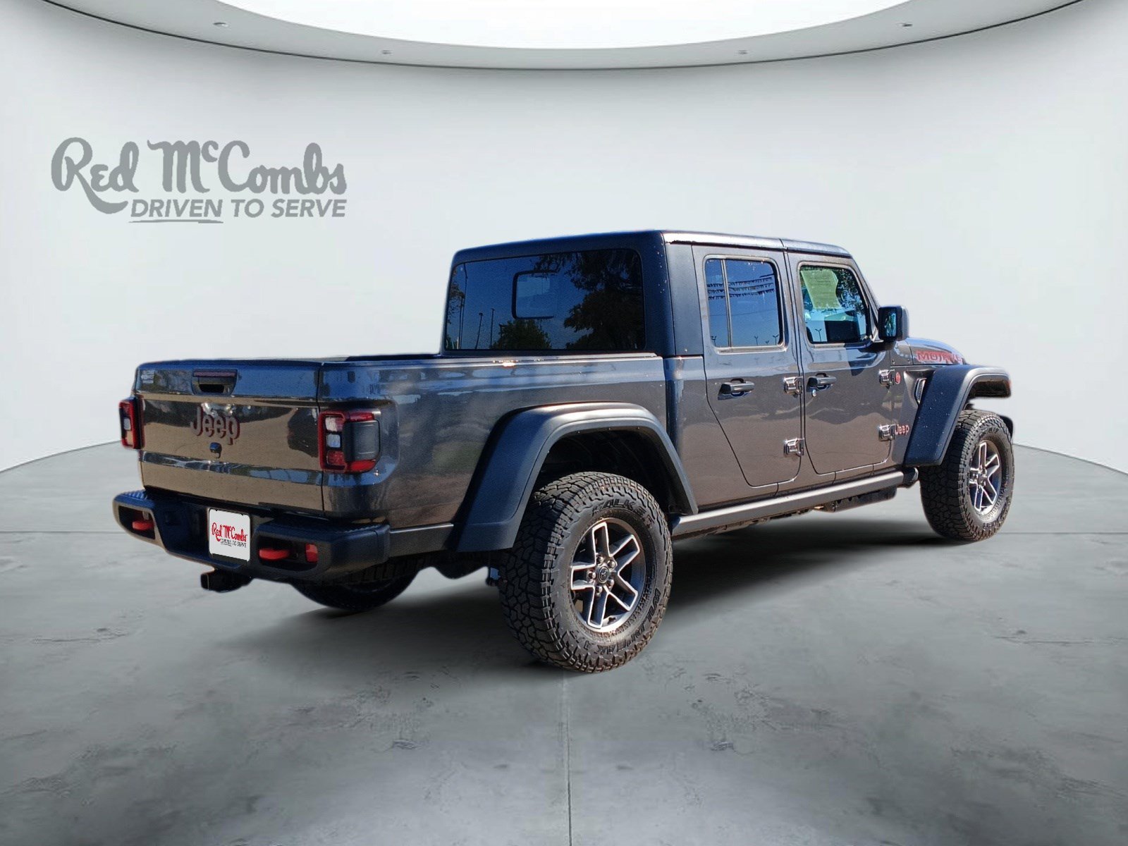 Used 2026 Jeep Gladiator Mojave AWD/4WD image 5
