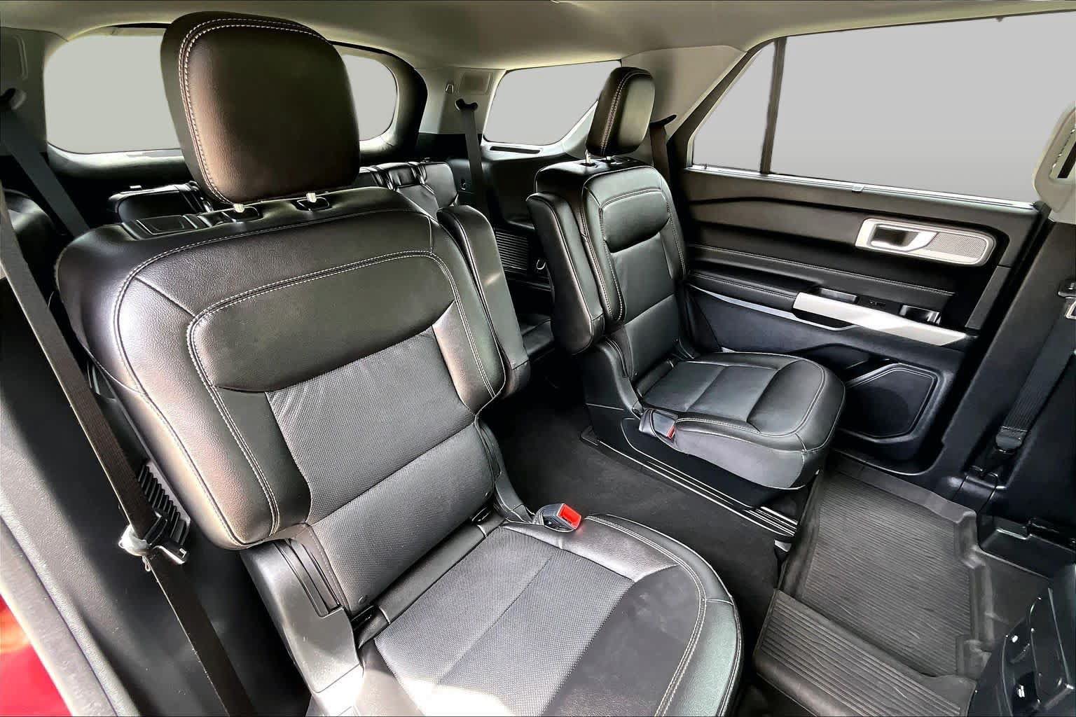 Certified 2022 Ford Explorer Limited w/ Equipment Group 301A AWD/4WD image 20