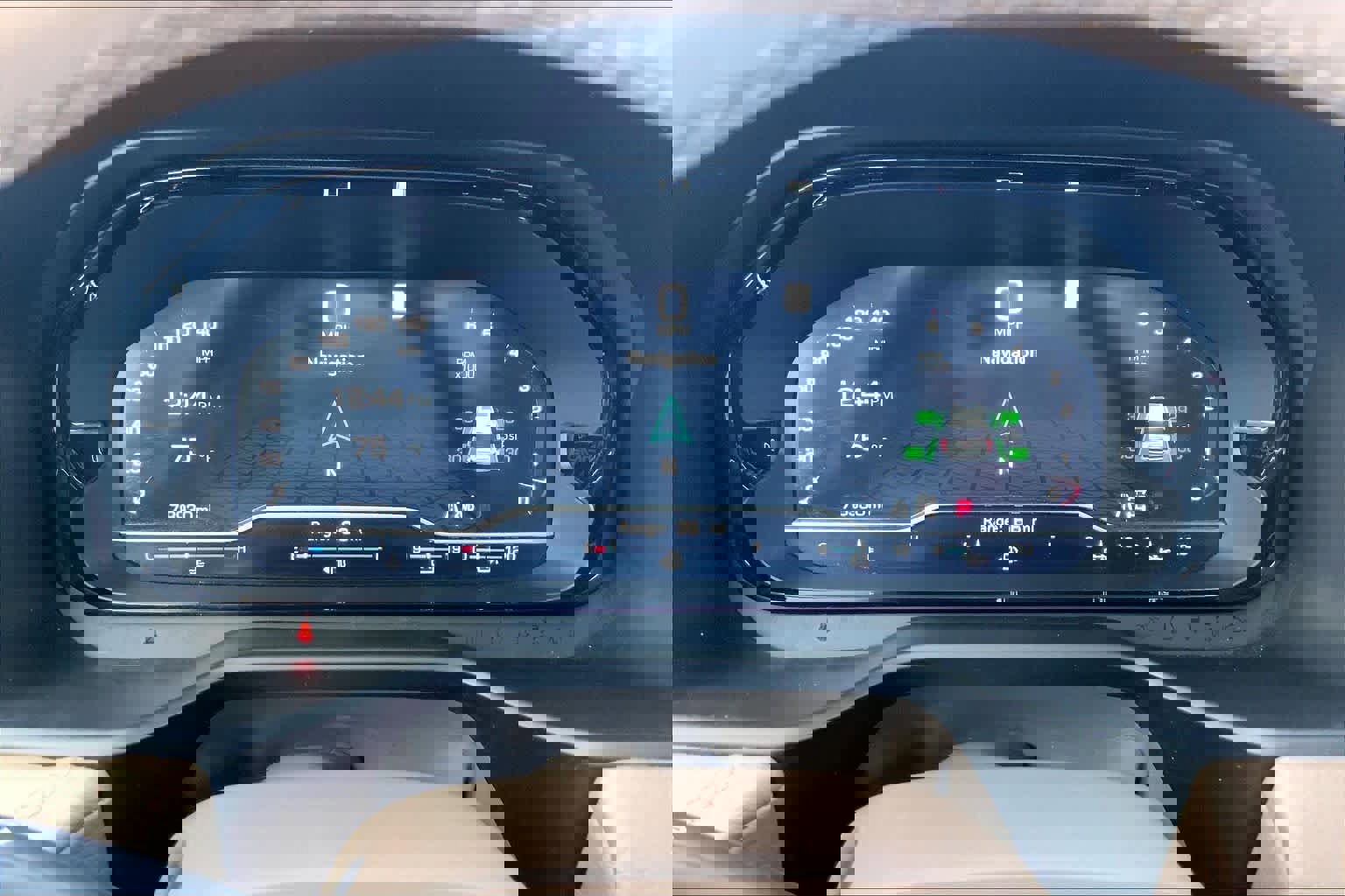 Used 2022 GMC Yukon XL Denali image 25