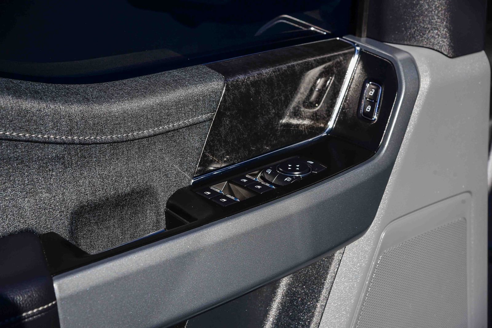 Certified 2024 Ford F150 Lightning XLT w/ Max Trailer Tow Package image 21