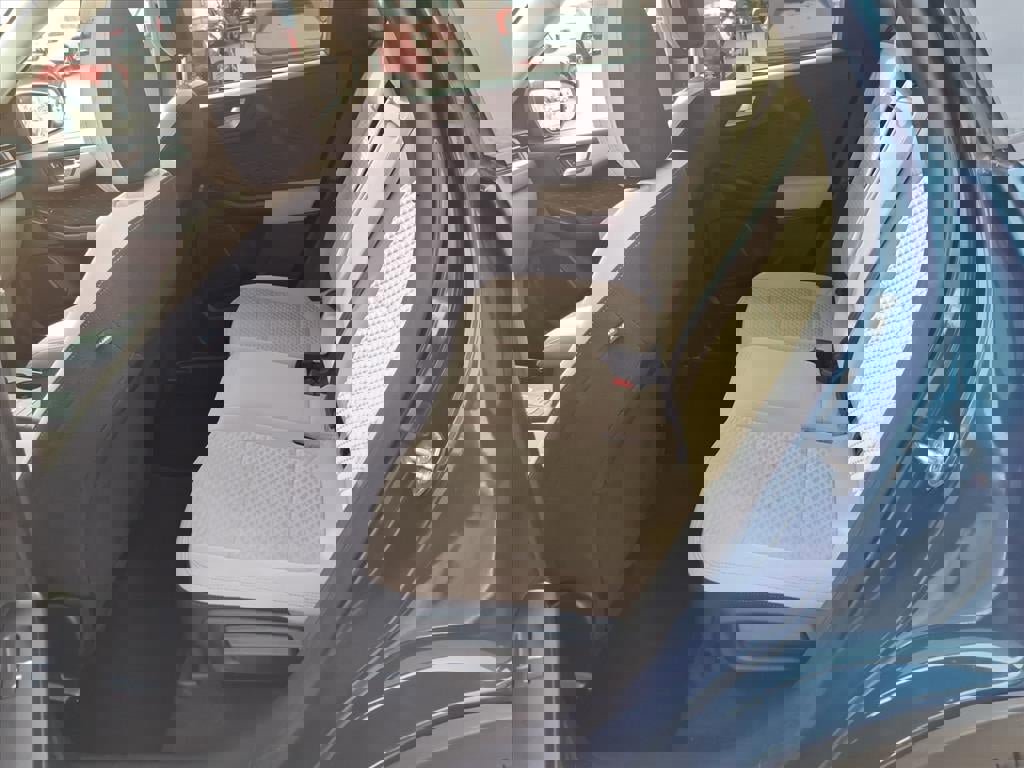 Certified 2020 Ford Escape SE image 13