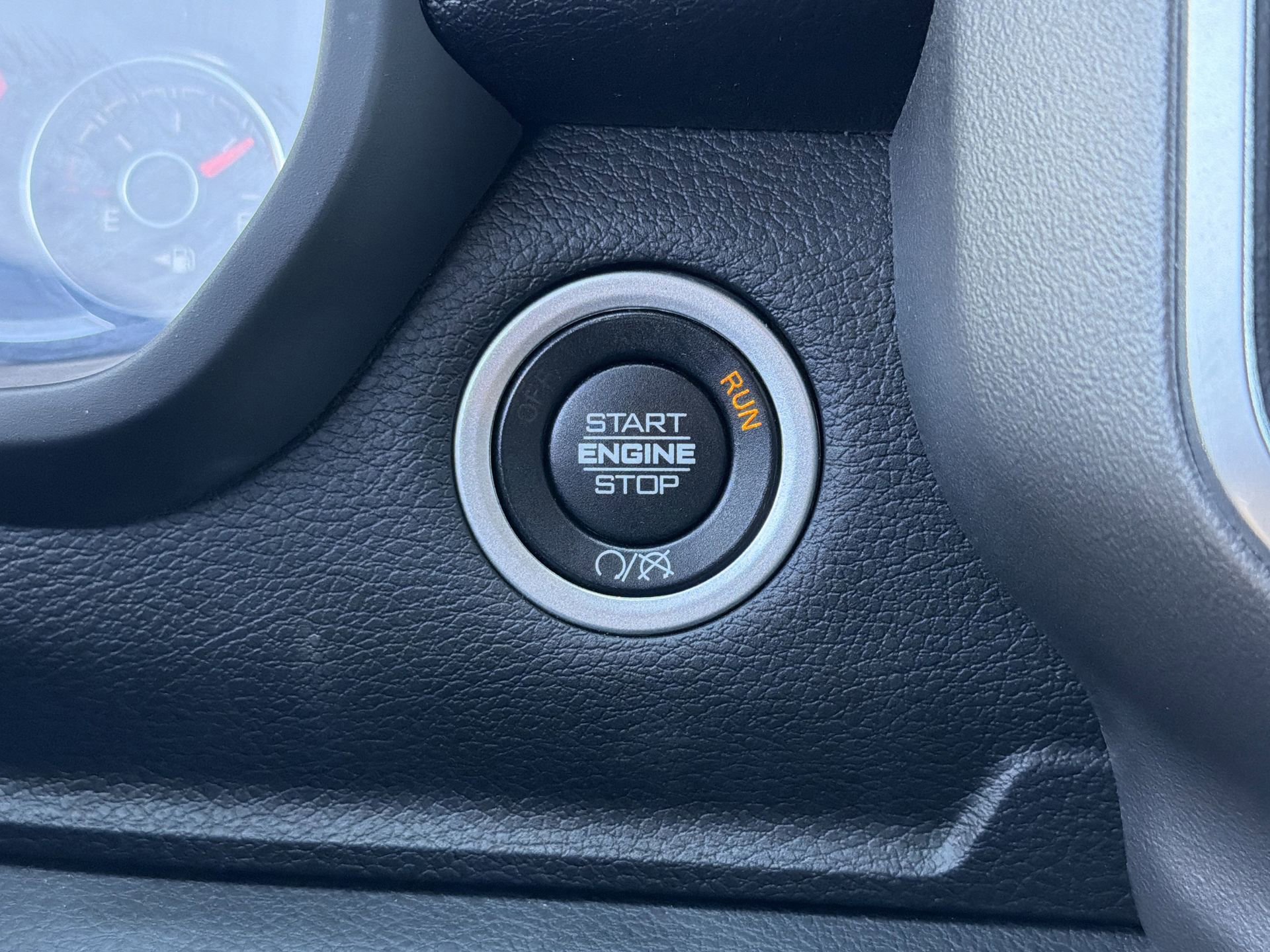 Used 2024 RAM 2500 Big Horn w/ Bed Utility Group image 14