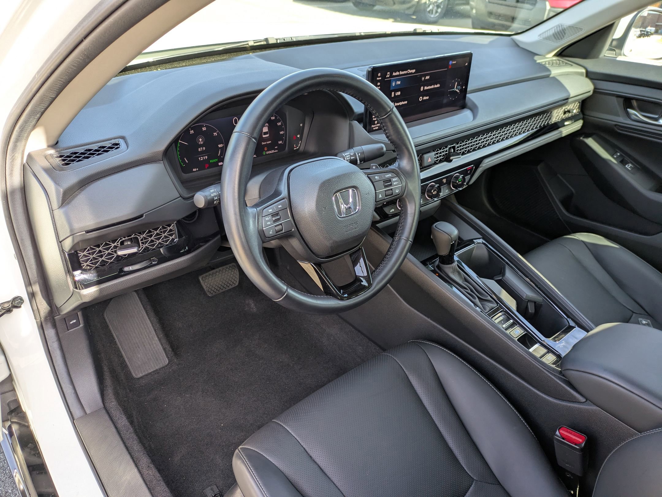 Used 2024 Honda Accord EX-L image 14