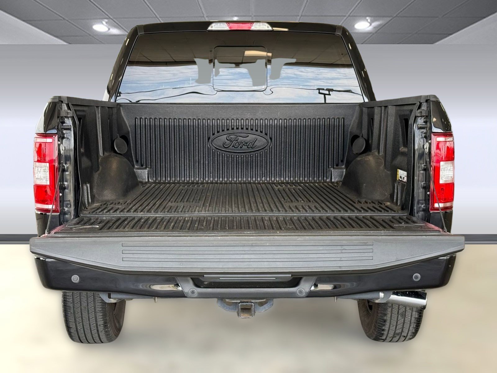 Certified 2020 Ford F150 XLT w/ Equipment Group 302A Luxury image 32