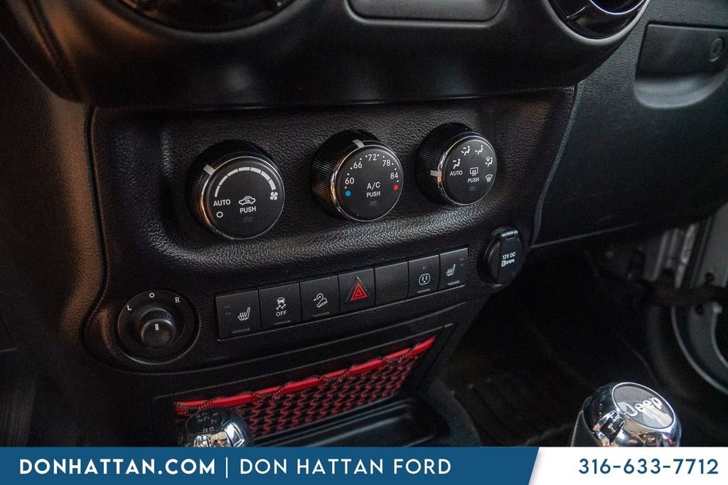 Used 2018 Jeep Wrangler Unlimited Rubicon AWD/4WD image 9