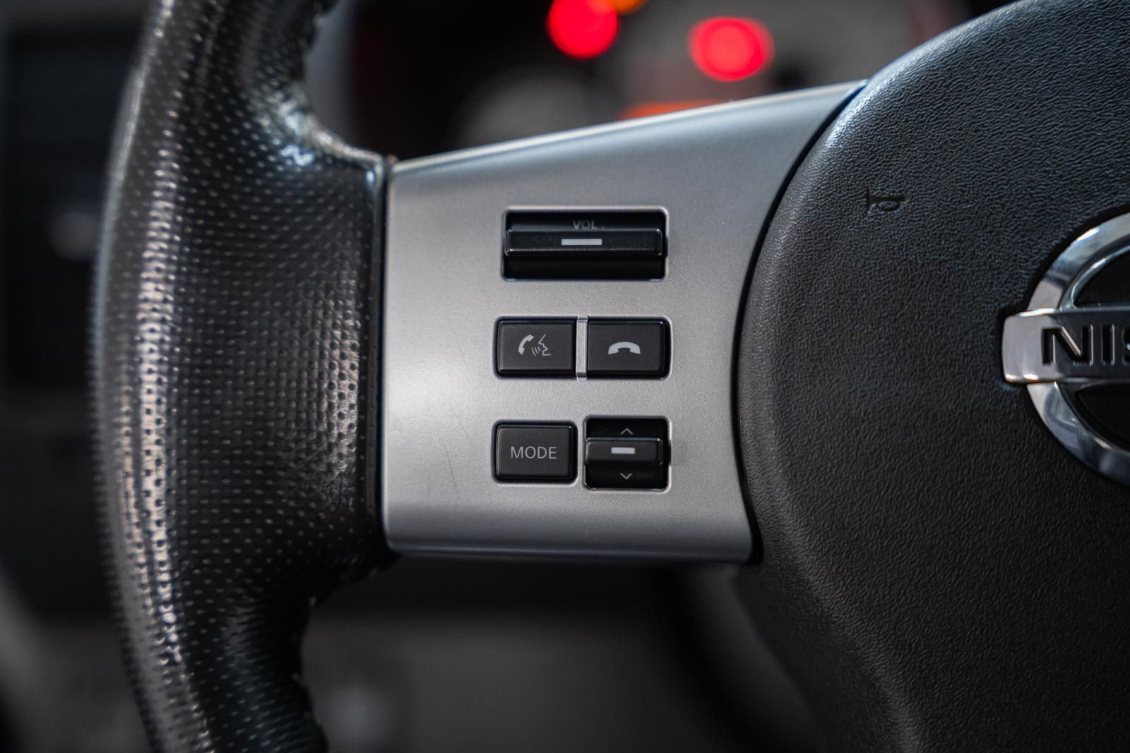 Used 2021 Nissan Frontier PRO-4X w/ Pro-4x Utility Package AWD/4WD image 35