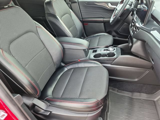 Certified 2024 Ford Escape ST-Line w/ Tech Pack #1 AWD/4WD image 15