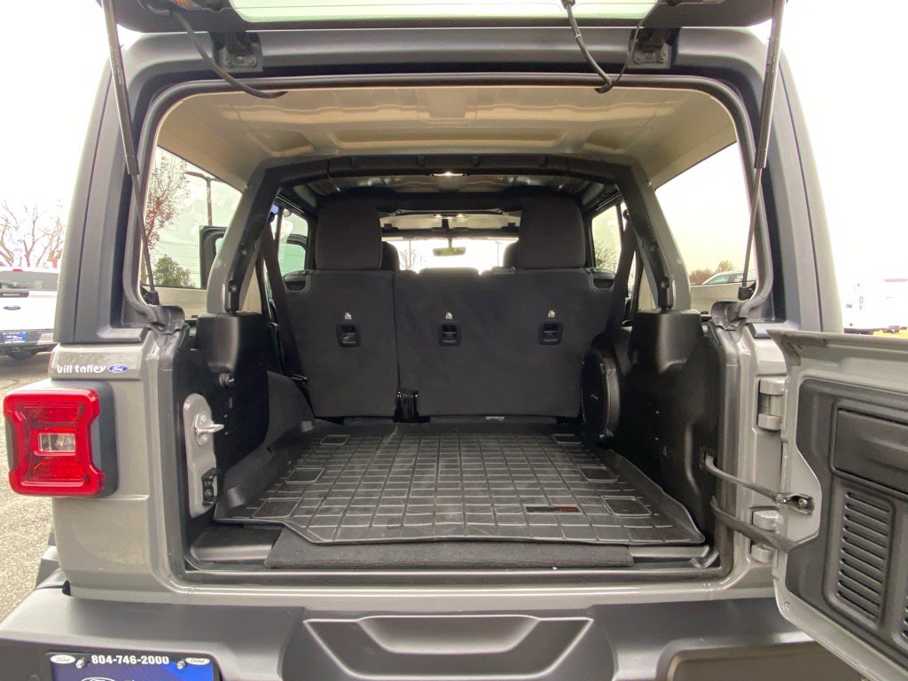 Used 2022 Jeep Wrangler Unlimited Rubicon w/ Safety Group image 22