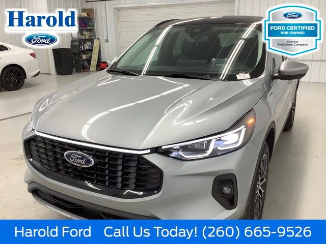 Certified 2024 Ford Escape SE w/ PHEV Premium Package FWD image 3