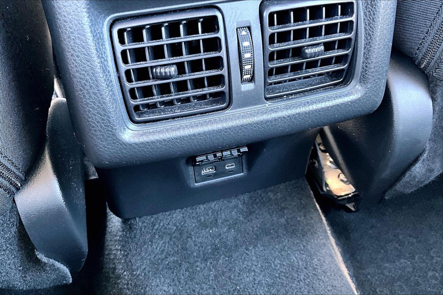 Used 2025 Toyota Camry LE FWD image 36