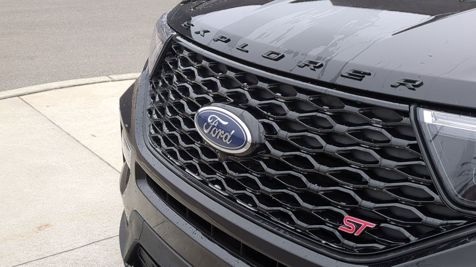 Certified 2021 Ford Explorer ST image 12