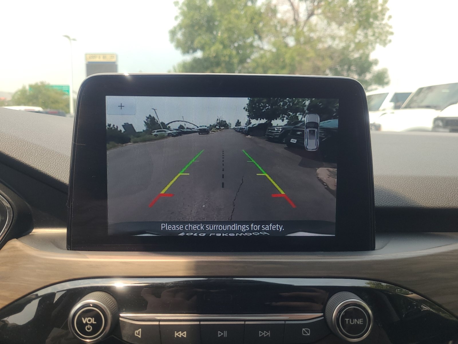 Certified 2020 Ford Escape Titanium AWD/4WD image 29