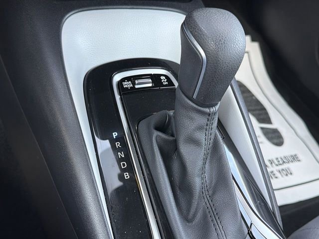 Used 2025 Toyota Corolla SE FWD image 18
