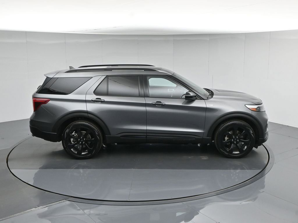 Certified 2023 Ford Explorer ST-Line w/ Class IV Trailer Tow Package RWD image 45