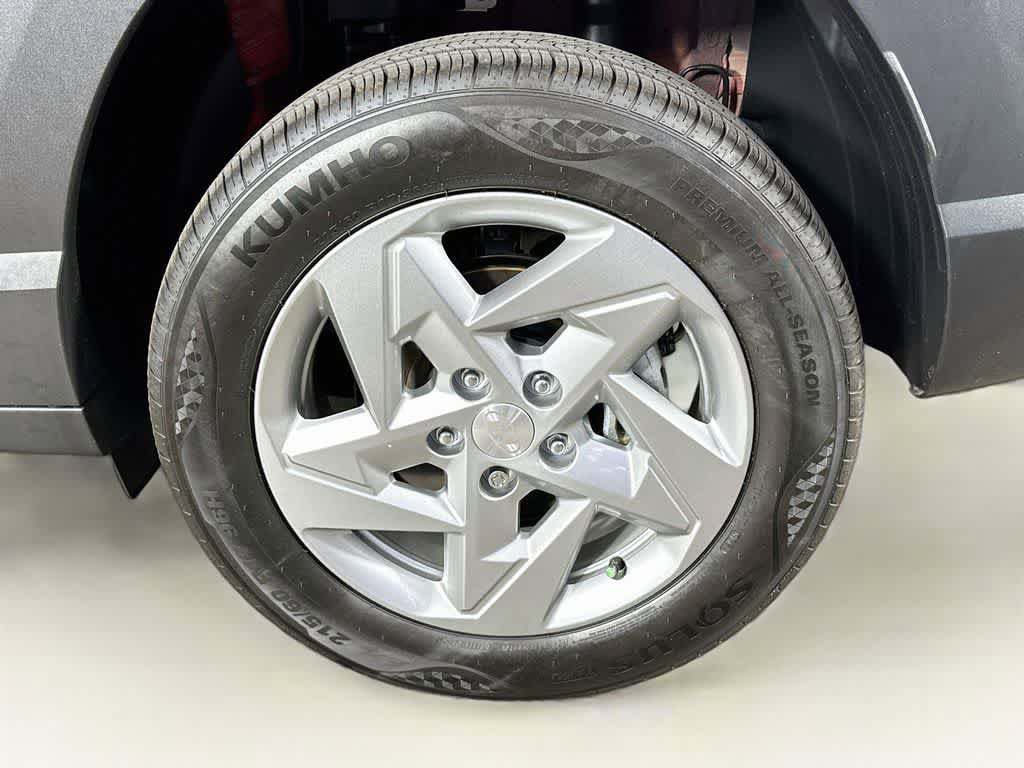 Used 2025 Hyundai Kona SE AWD/4WD image 7