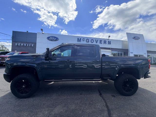 Used 2025 Chevrolet Silverado 2500 LTZ w/ Trail Boss Package AWD/4WD image 3