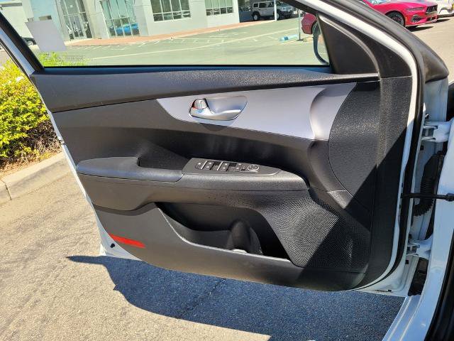 Used 2024 Kia Forte LXS FWD image 27