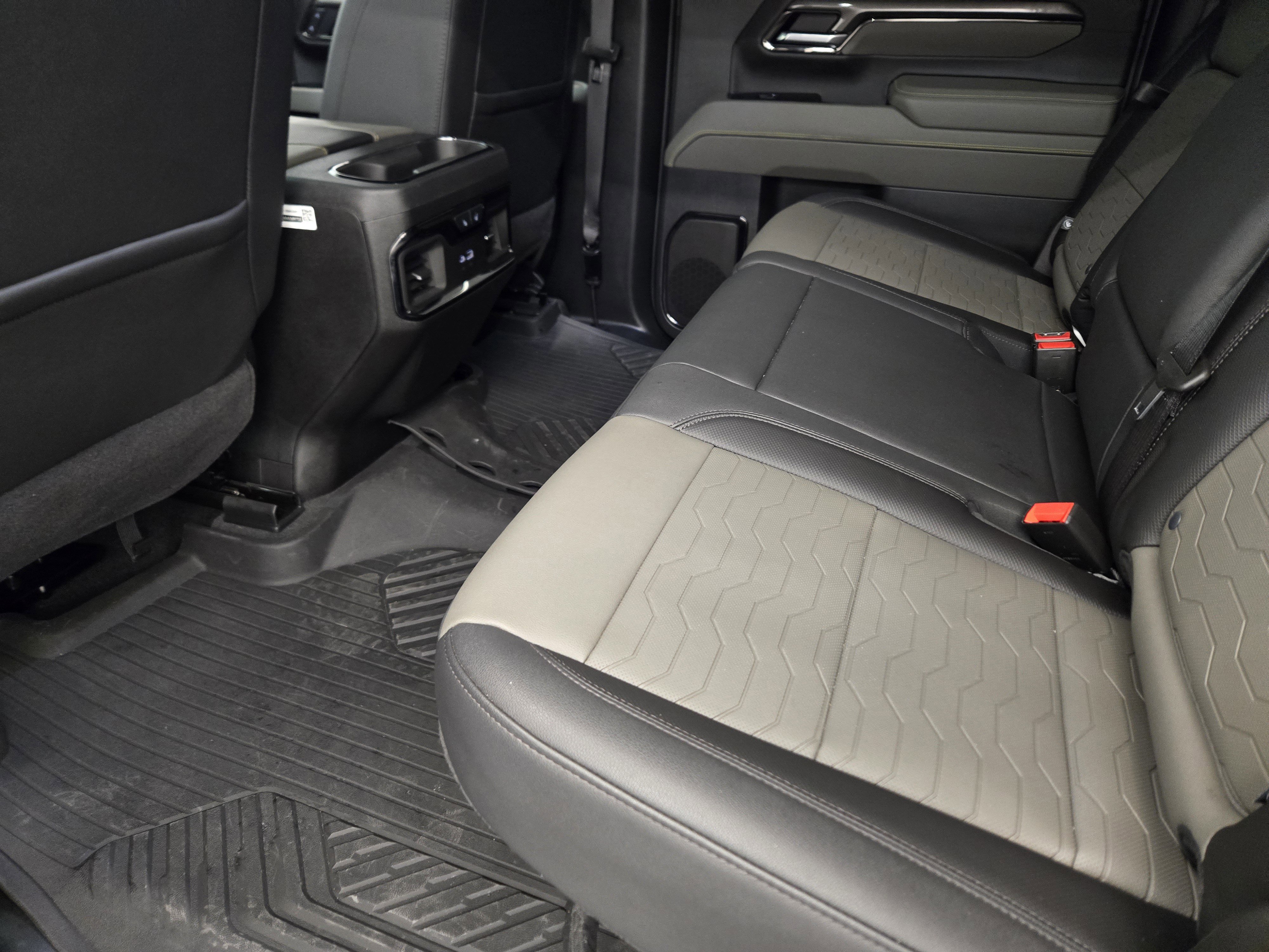 Used 2025 Chevrolet Silverado 2500 ZR2 w/ ZR2 Bison Edition image 23