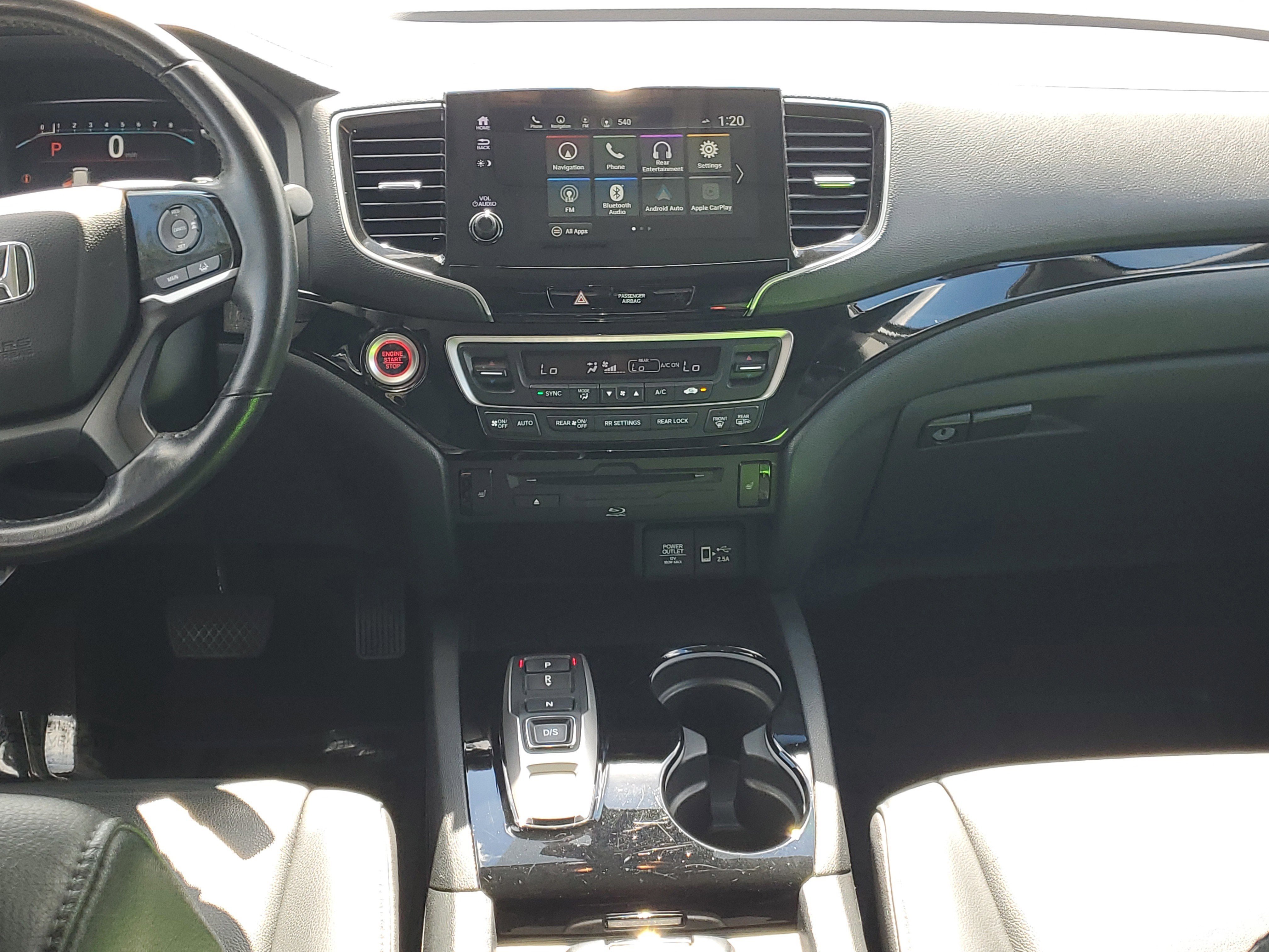 Used 2022 Honda Pilot Touring image 16