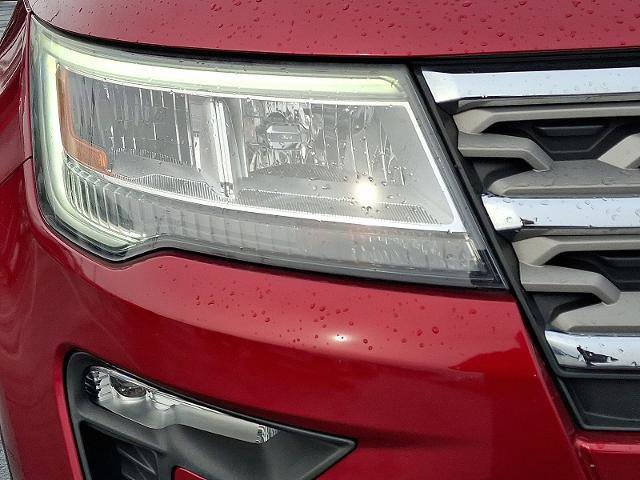 Certified 2018 Ford Explorer XLT w/ Equipment Group 202A image 9
