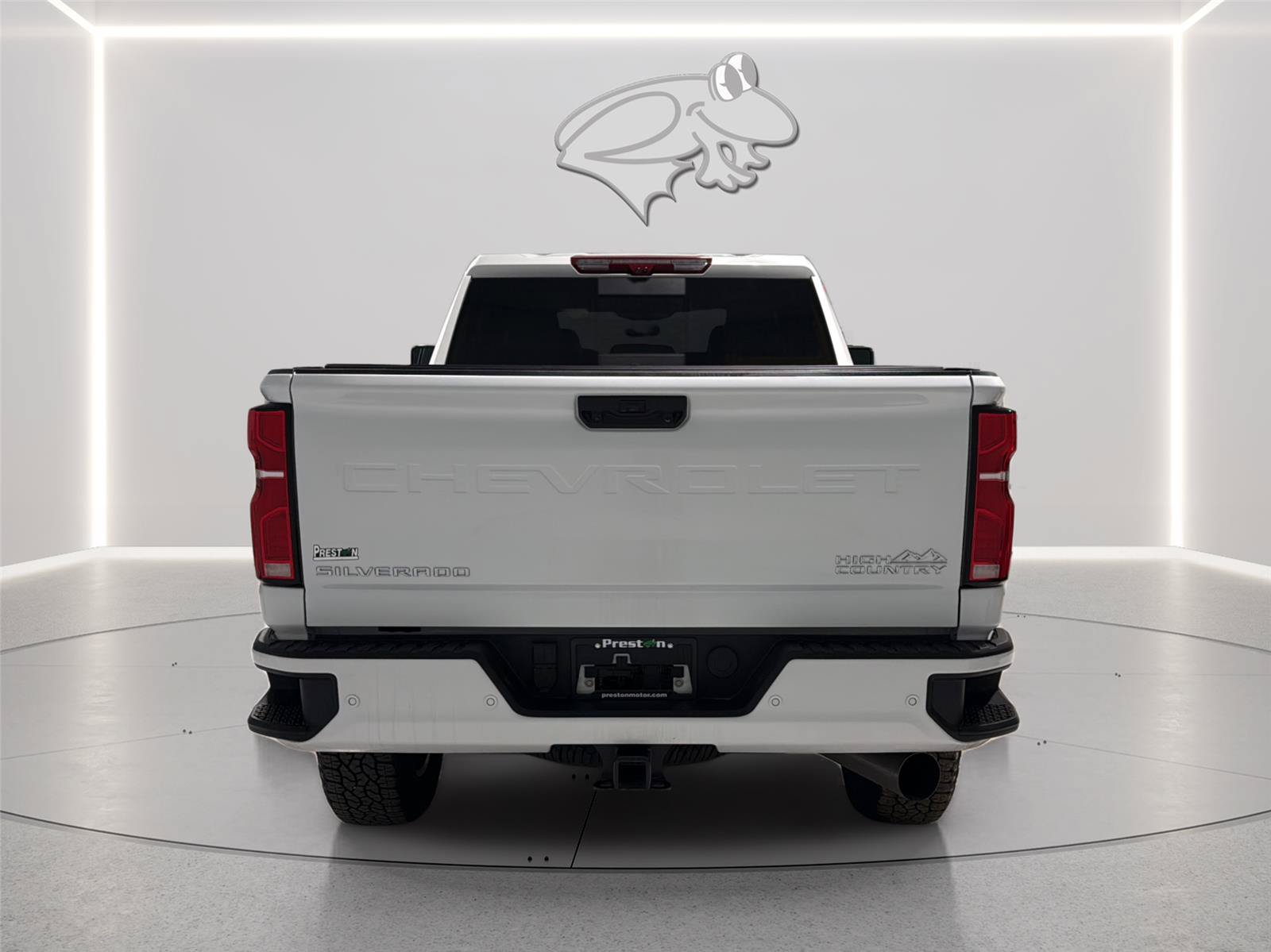 Used 2026 Chevrolet Silverado 2500 High Country w/ Technology Package AWD/4WD image 6