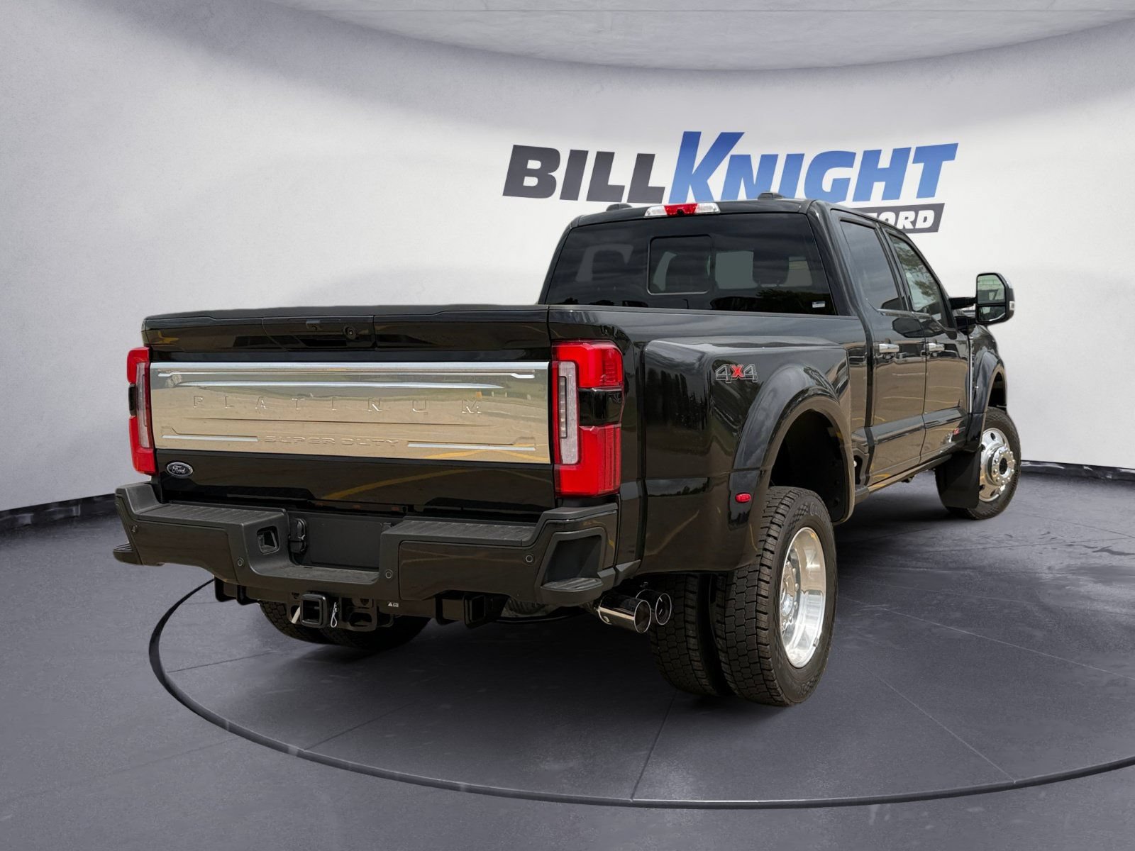 Certified 2026 Ford F450 Platinum w/ Platinum Plus Package AWD/4WD image 5