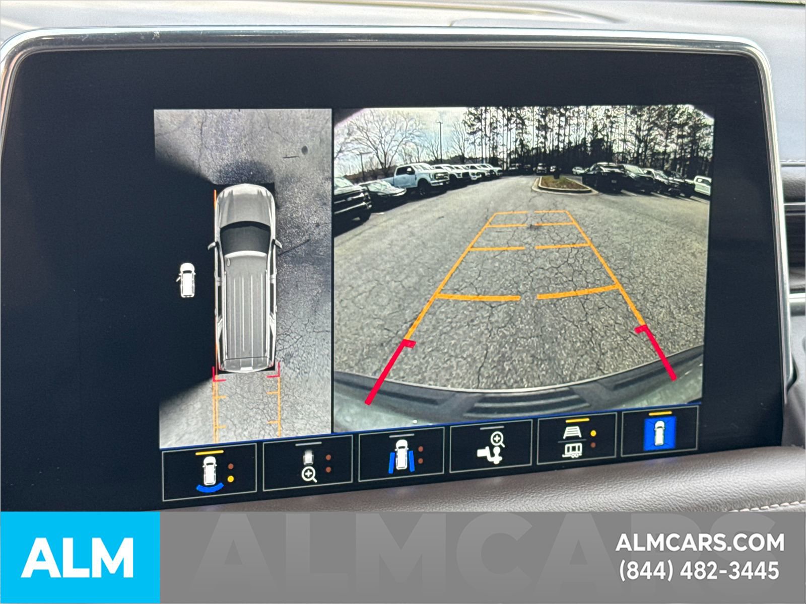 Used 2022 Chevrolet Suburban Z71 w/ Z71 Off-Road Package image 36