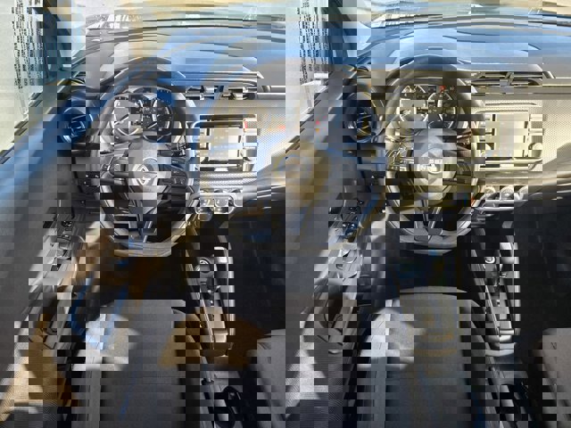 Used 2024 Nissan Kicks S image 11