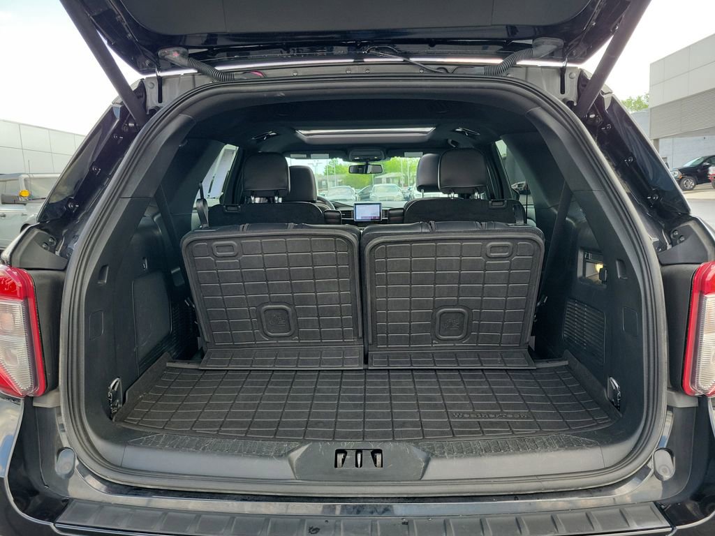 Certified 2024 Ford Explorer ST-Line w/ Class IV Trailer Tow Package AWD/4WD image 10