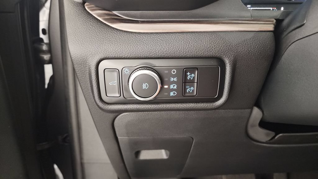 Certified 2024 Ford Explorer Limited w/ Limited Technology Package AWD/4WD image 29