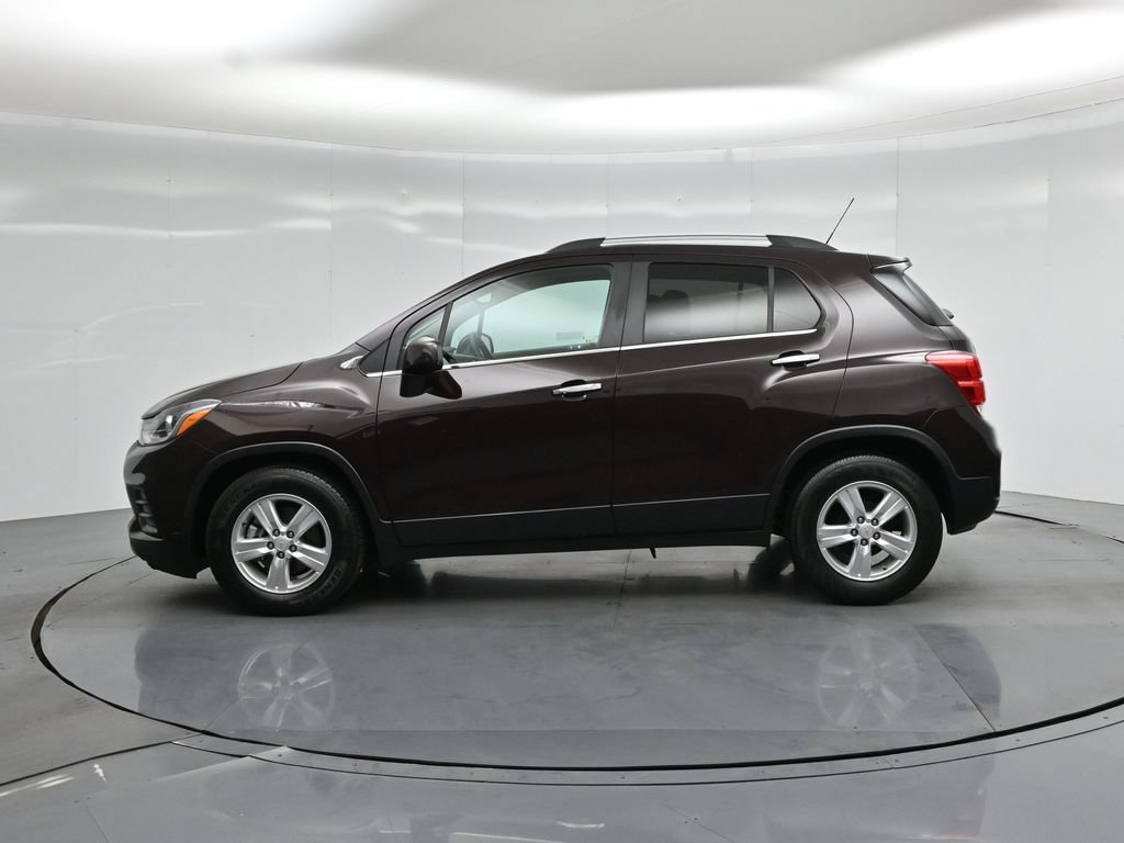 Used 2020 Chevrolet Trax LT w/ LT Convenience Package FWD image 24