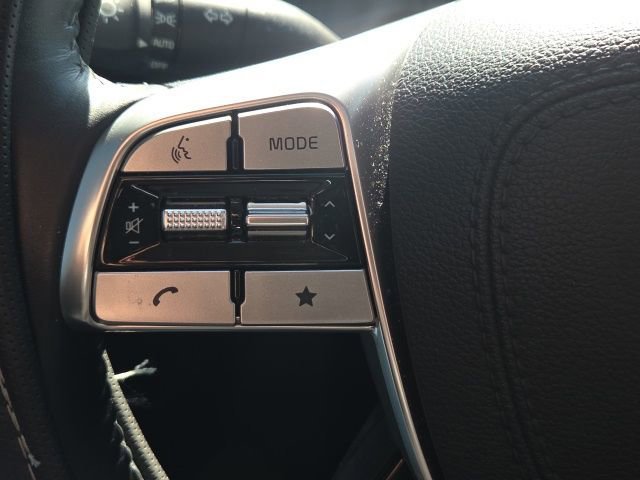 Used 2023 Kia Telluride EX w/ EX Captain's Chair Package image 42