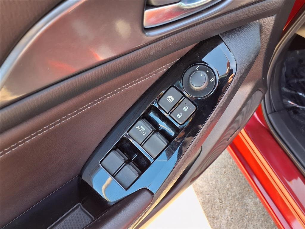 Used 2018 MAZDA MAZDA3 Grand Touring image 24