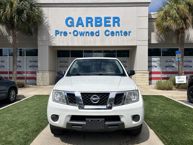 Used 2019 Nissan Frontier SV AWD/4WD image 2