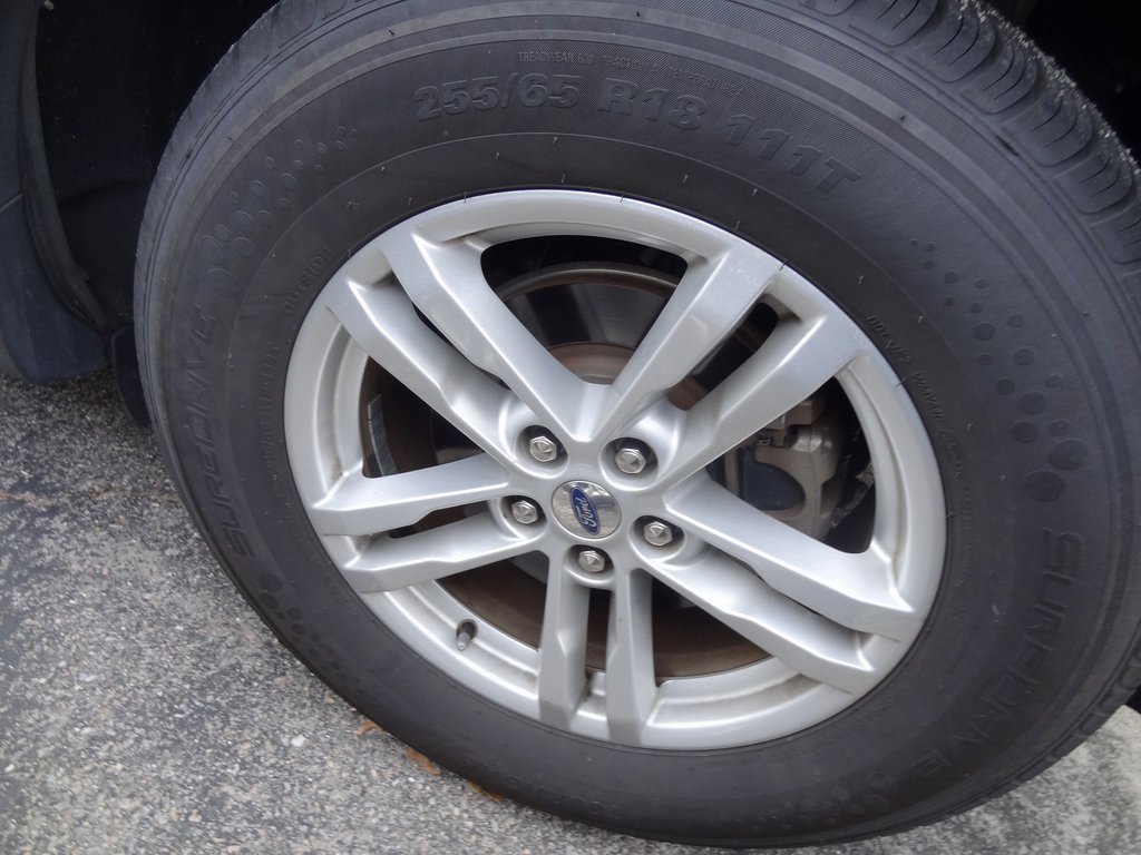 Certified 2020 Ford Explorer XLT w/ Equipment Group 202A image 11