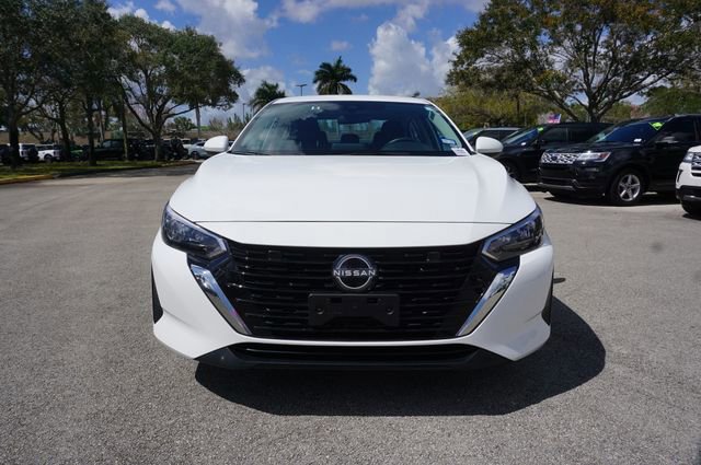 Used 2025 Nissan Sentra SV image 6