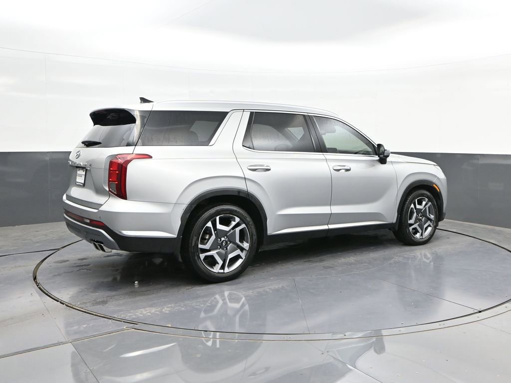 Used 2023 Hyundai Palisade Limited FWD image 15
